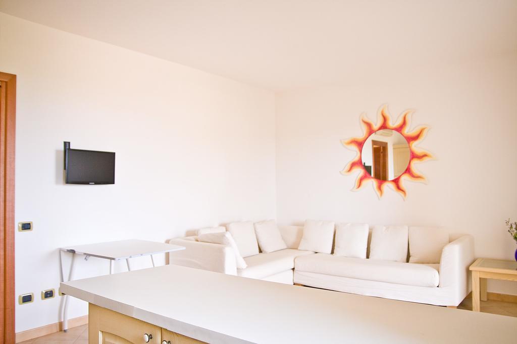 I Mirti Di Porto Pozzo Apartment Exterior photo