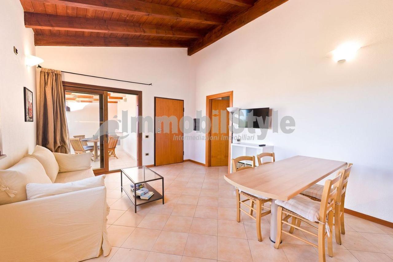 I Mirti Di Porto Pozzo Apartment Exterior photo